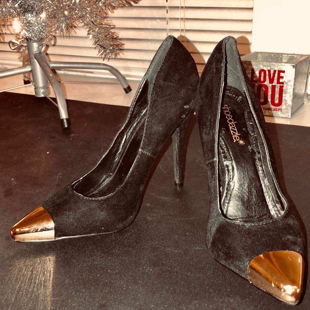 Faux Suede Pump